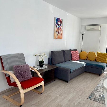 Fly Airport Residences & Therme-Self Check-In Otopeni Ngoại thất bức ảnh